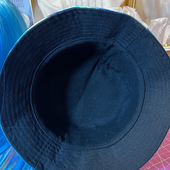New, Holographic Bucket Hat - Picture 7 of 10